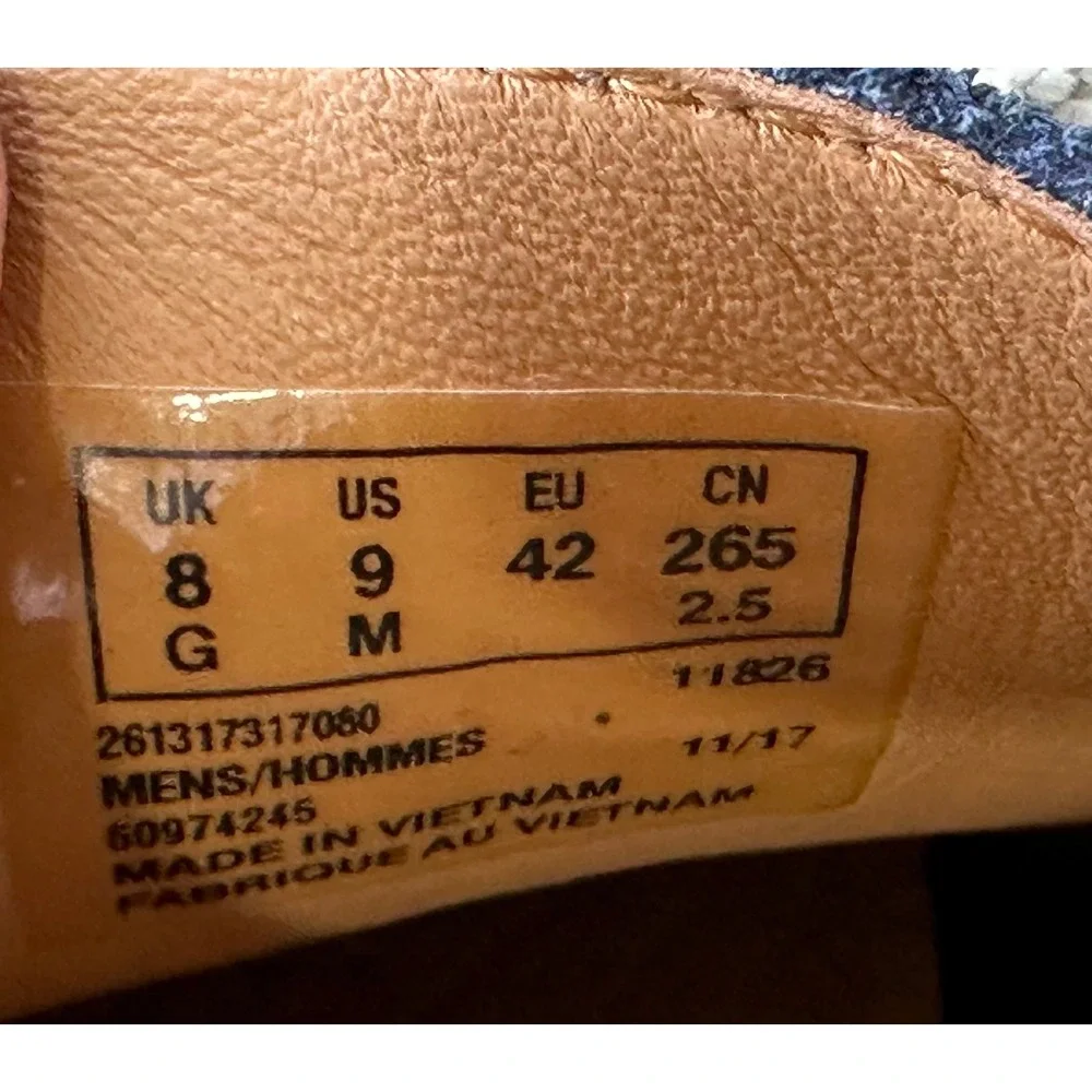 Clarks Artisan Boat Shoes Suede Moc Toe Mens 9 Navy Blue Excellent